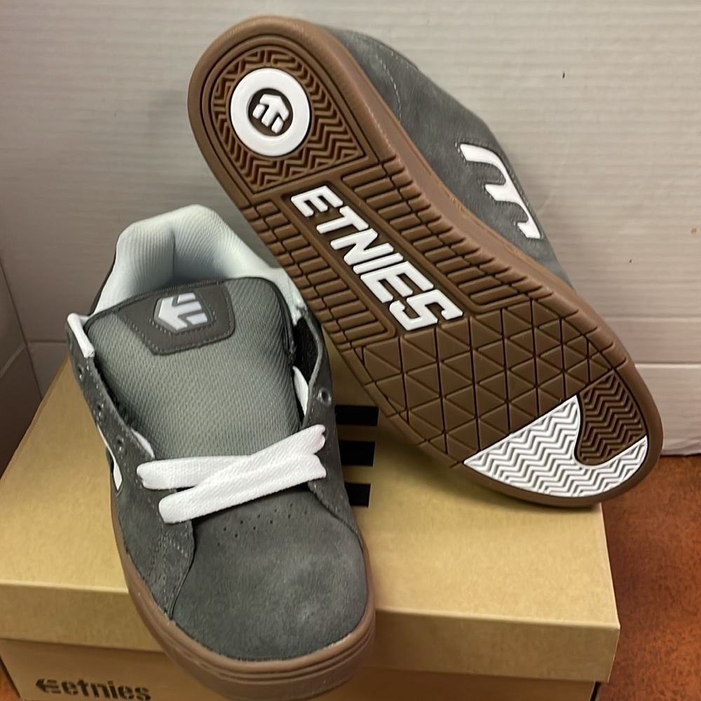 Calicut Etnies Men's Gray/white/gum Sneakers - Picture 6 of 6
